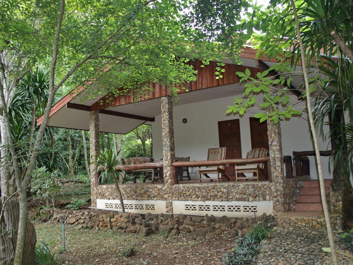 Baan Maka Nature Lodge Kaeng Krachan Exterior photo
