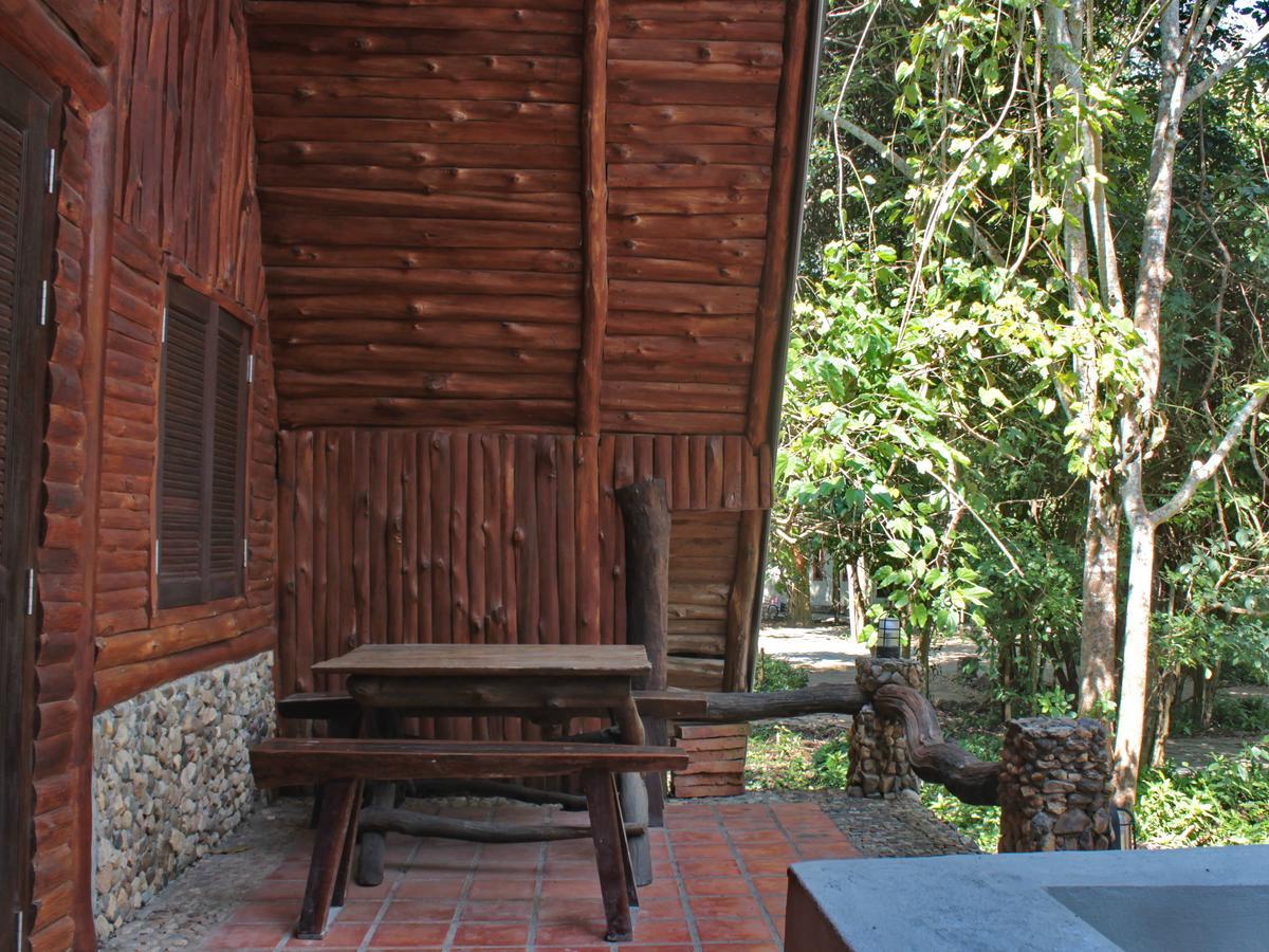 Baan Maka Nature Lodge Kaeng Krachan Exterior photo